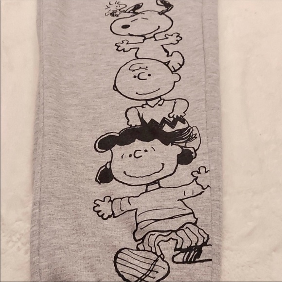 PEANUTS NEW OUTFIT - Picture 10 of 13